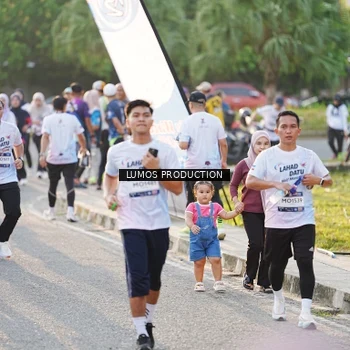 Runner Photo 7939203