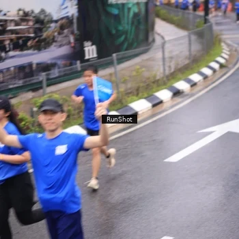 Runner Photo 7939213