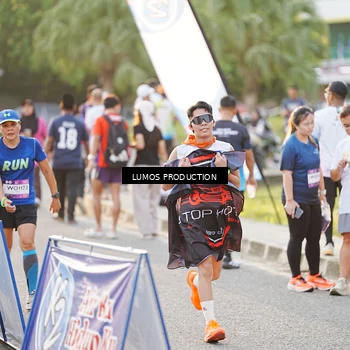 Runner Photo 7939214