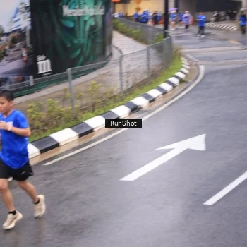 Runner Photo 7939216