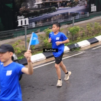 Runner Photo 7939224