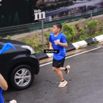 Runner Photo 7939229