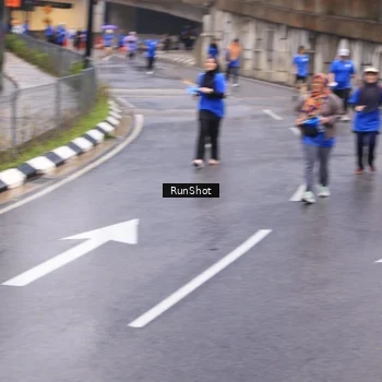Runner Photo 7939236