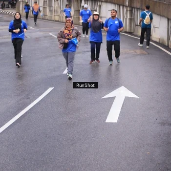 Runner Photo 7939241