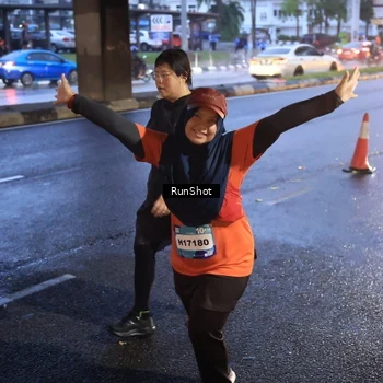 Runner Photo 7939245