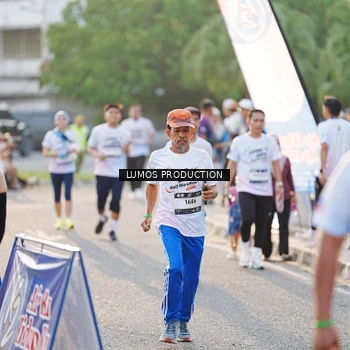 Runner Photo 7939278
