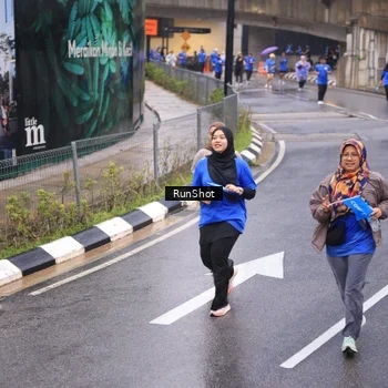 Runner Photo 7939294