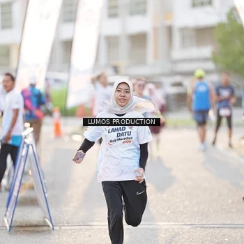 Runner Photo 7939295
