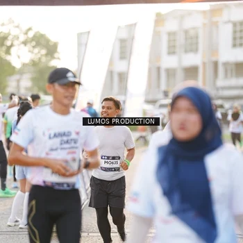 Runner Photo 7939301