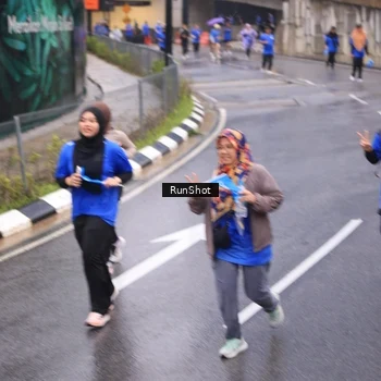 Runner Photo 7939317