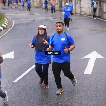 Runner Photo 7939319