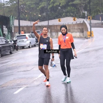 Runner Photo 7939323
