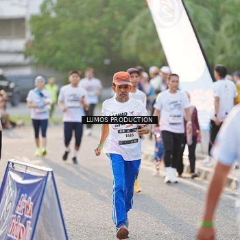 Runner Photo 7939330