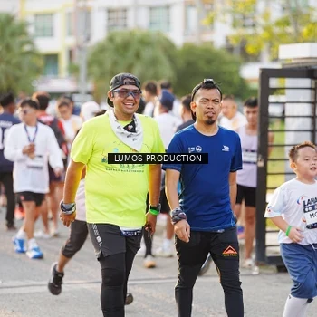 Runner Photo 7939333