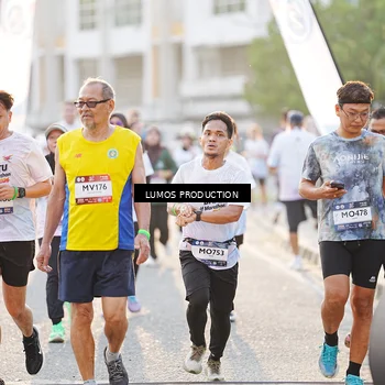 Runner Photo 7939341