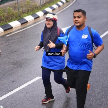 Runner Photo 7939342