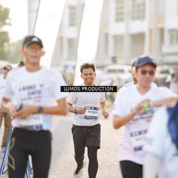 Runner Photo 7939349
