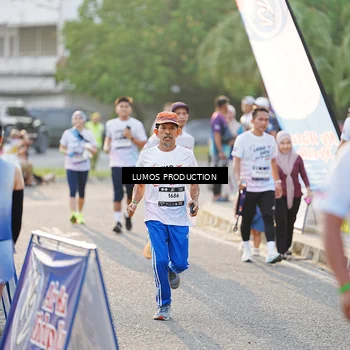 Runner Photo 7939350
