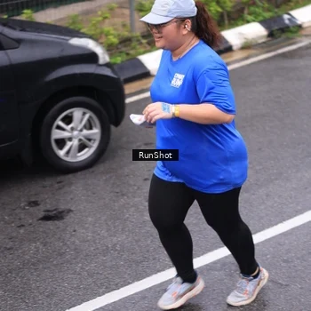 Runner Photo 7939375