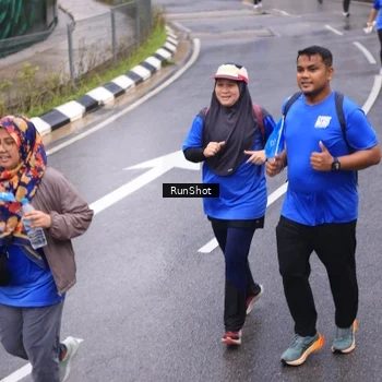 Runner Photo 7939376