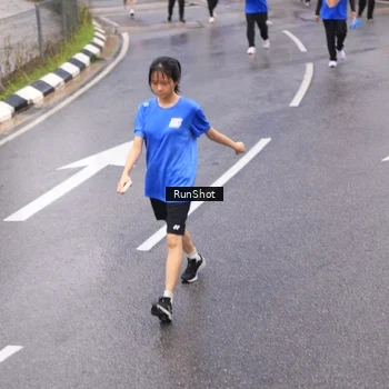 Runner Photo 7939400
