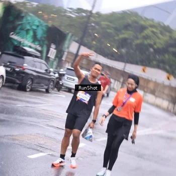 Runner Photo 7939402