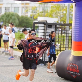 Runner Photo 7939419