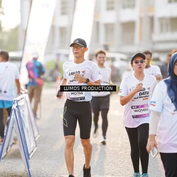 Runner Photo 7939423