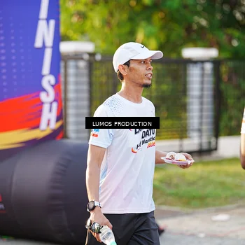 Runner Photo 7939439