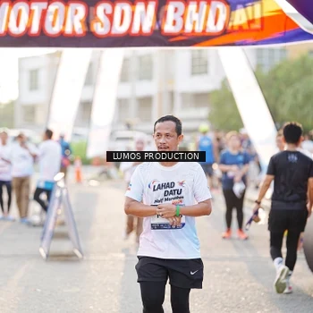 Runner Photo 7939444