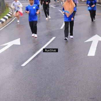 Runner Photo 7939453