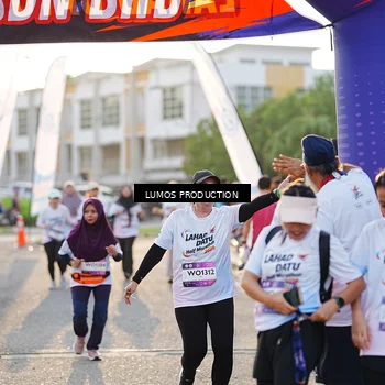 Runner Photo 7939460