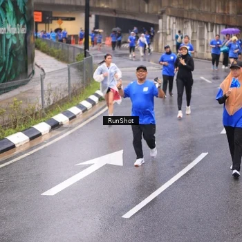 Runner Photo 7939468