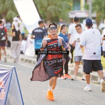 Runner Photo 7939480