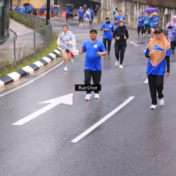 Runner Photo 7939483