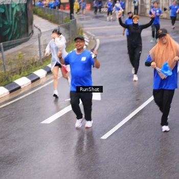 Runner Photo 7939487