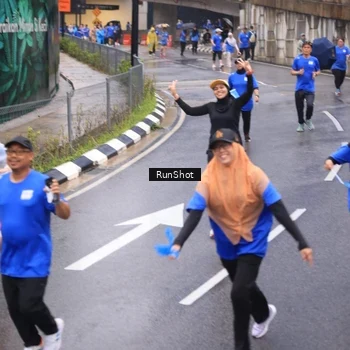 Runner Photo 7939501