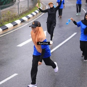 Runner Photo 7939506