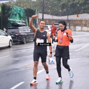 Runner Photo 7939513
