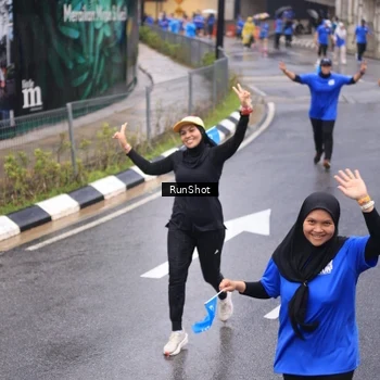 Runner Photo 7939523