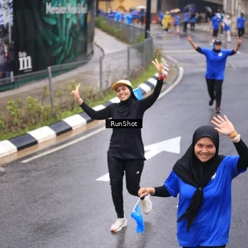 Runner Photo 7939524