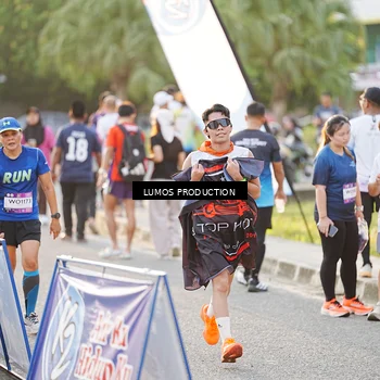 Runner Photo 7939525