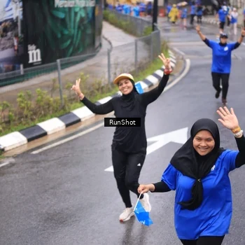 Runner Photo 7939527