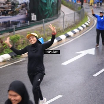 Runner Photo 7939533