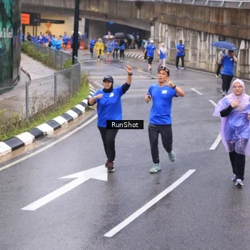 Runner Photo 7939541