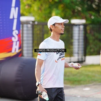Runner Photo 7939545