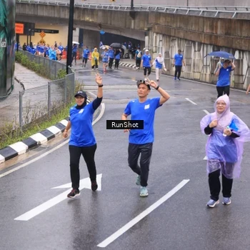 Runner Photo 7939551