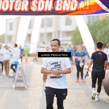 Runner Photo 7939552
