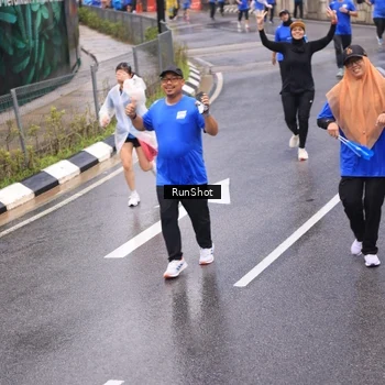 Runner Photo 7939557