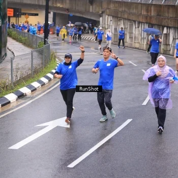 Runner Photo 7939569